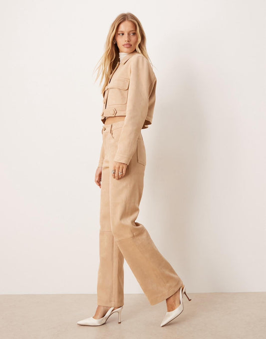 Suede High-Waisted Trousers in Beige: A Soft, Stylish Wardrobe Essential